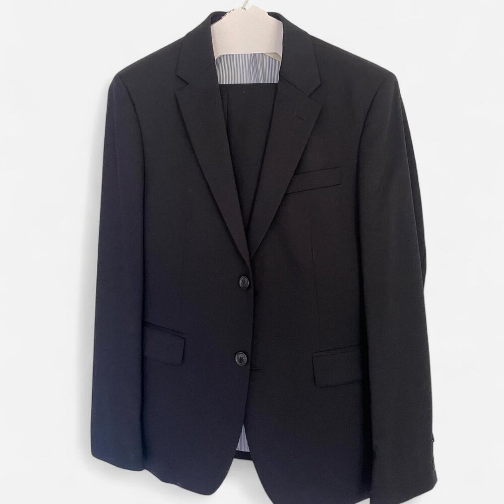 Tommy Hilfiger Navy Blue Suit
